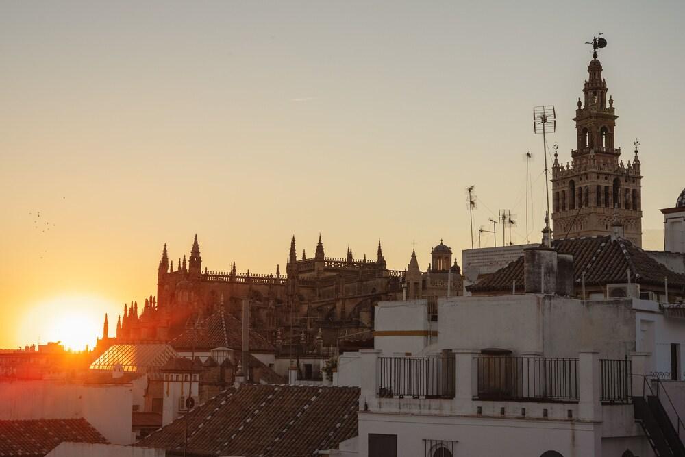 Hotel Boutique Casas De Santa Cruz Seville Exterior photo